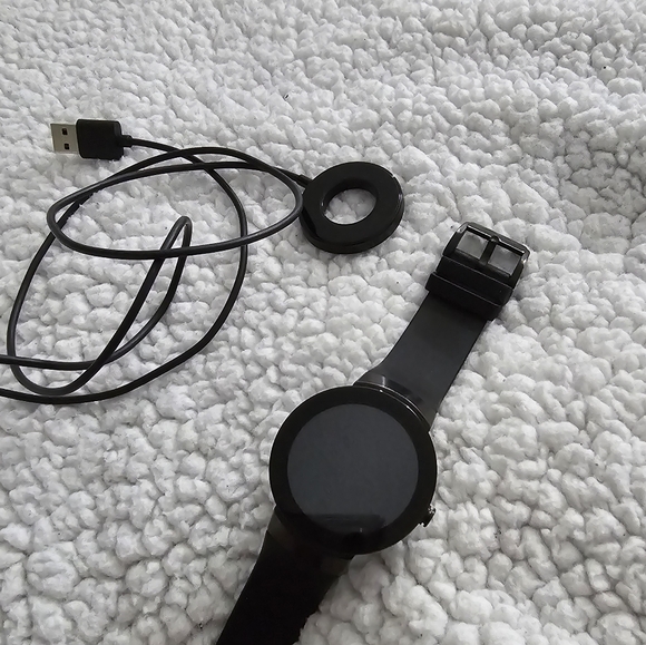 Movado Connect Black Silicone Strap Smart Watch - Picture 16 of 16